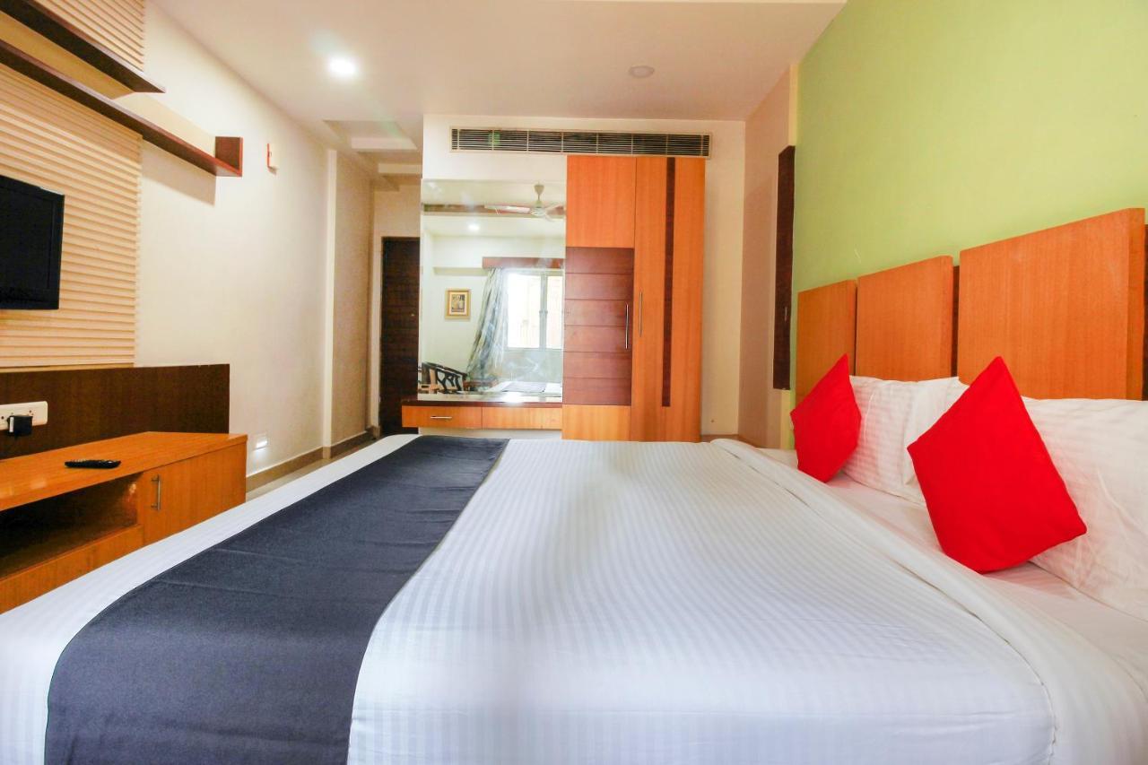 Hotel Capital O 66968 Haveli The Landmark Warangal Exterior foto